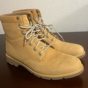 TIMBERLAND WOMEN'S CAMPTON WATERPROOF BOOT Size 9